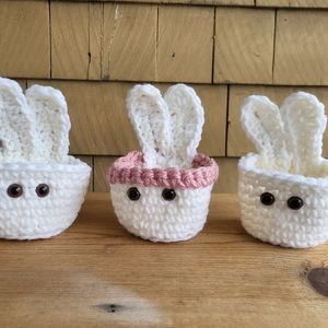 Crochet Easter baskets